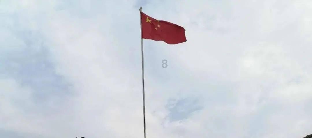 已婚女人梦见绿色的蛇又细又长在家乱爬？游戏画面
